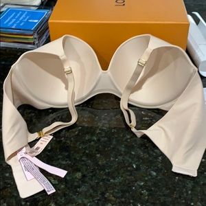 Brand new Victoria secret bra